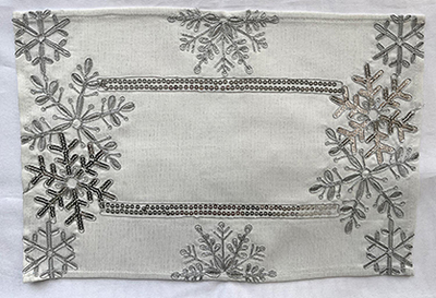 Embroidered Placemats, Oblong Christmas holiday Winter Snowflake Place Mats, Home Kitchen Dining Restaurant Party Indoor Decor Table Mats